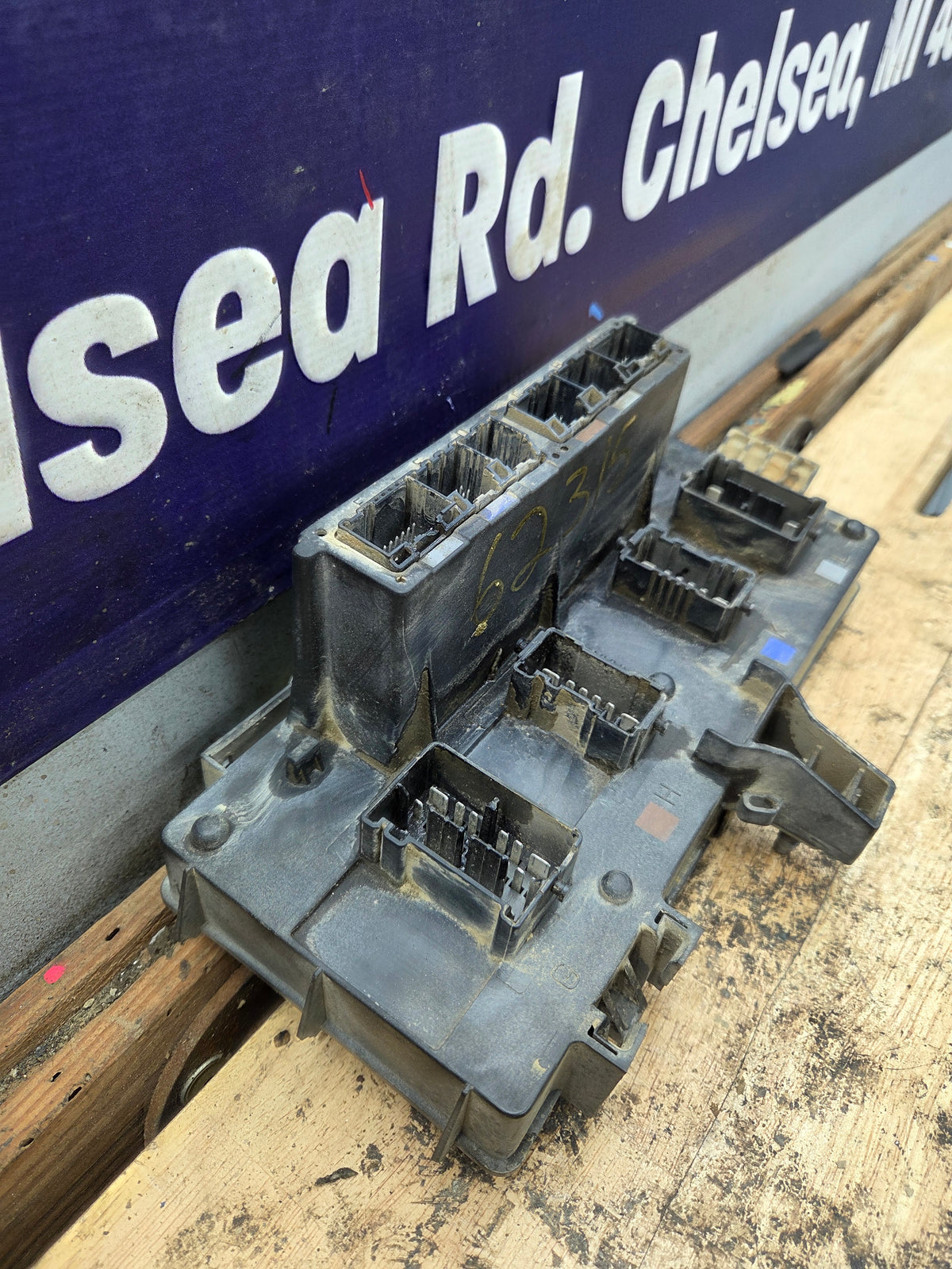2006 Dodge Ram 2500 3500 5.9L Cummins Totally Integrated Power Module Fuse Box - P56049894AO