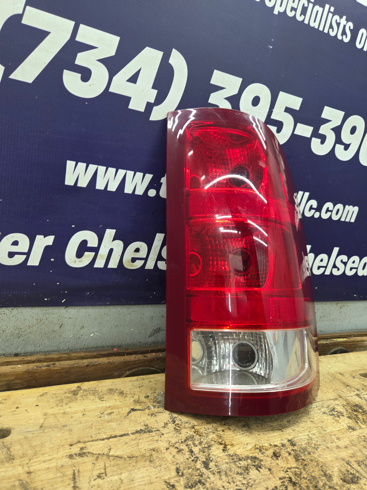 2007-2013 GMC Sierra Passenger Side Tail Light