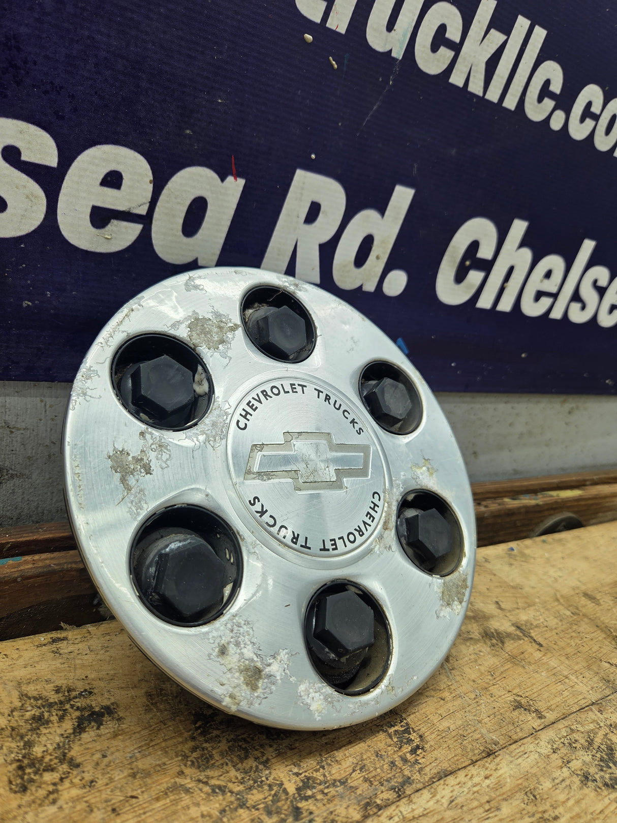 1999-2008 Chevrolet Silverado Suburban Tahoe Express Avalanche 1500 Center Cap Hub Cap 15712387