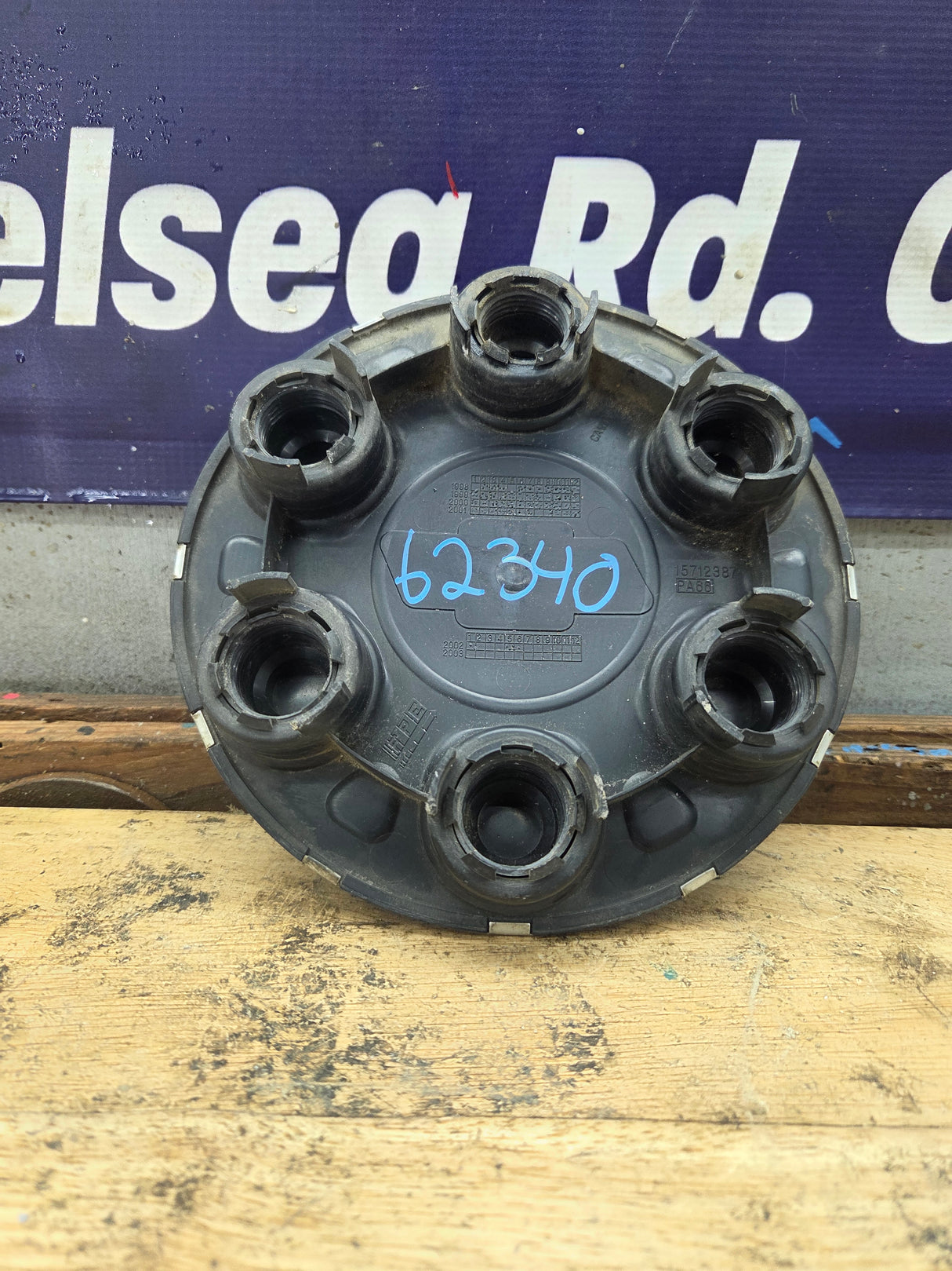 1999-2008 Chevrolet Silverado Suburban Tahoe Express Avalanche 1500 Center Cap Hub Cap 15712387