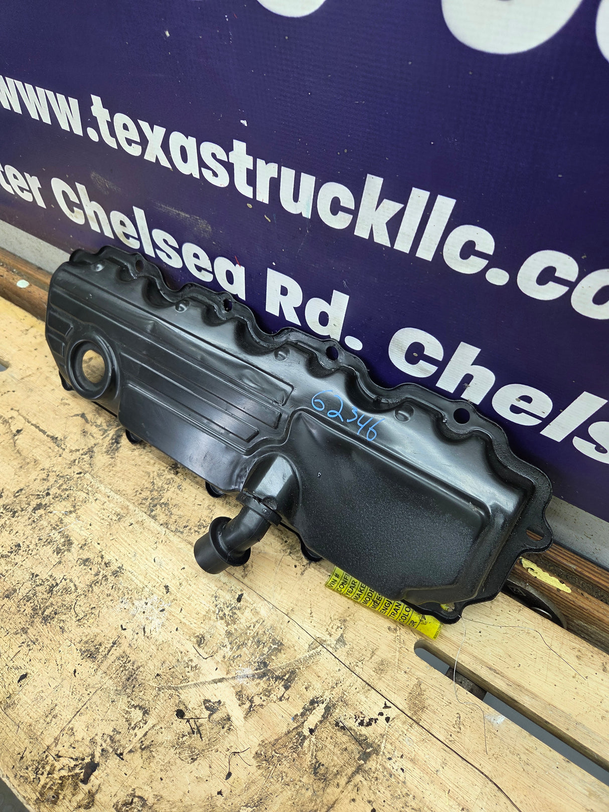 2004-2010 Ford Econoline E150 E250 E350 E450 6.0L Passenger Side Valve Cover