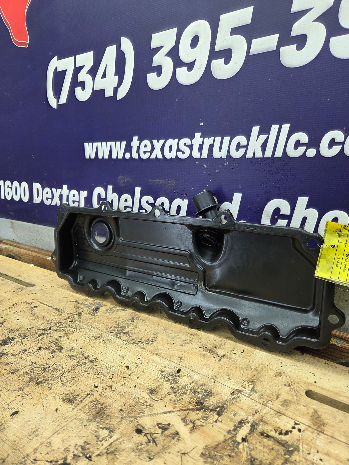 2004-2010 Ford Econoline E150 E250 E350 E450 6.0L Passenger Side Valve Cover