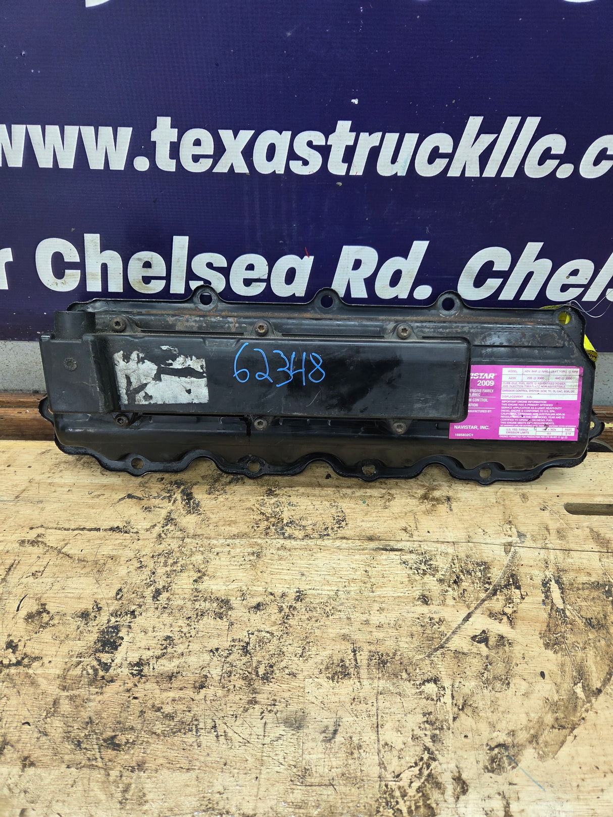 2004-2010 Ford Econoline E150 E250 E350 E450 6.0L Driver Side Valve Cover