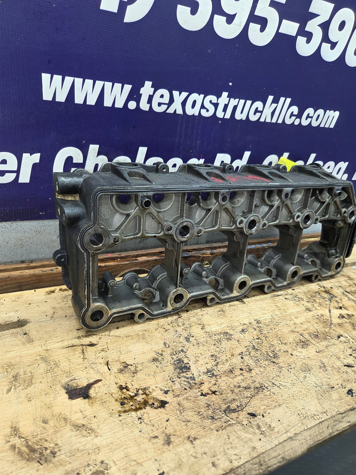 2003-2004 Genuine Ford Power Stroke 6.0L Diesel Rocker Box Arm Housing OEM 1840550C1 18MM