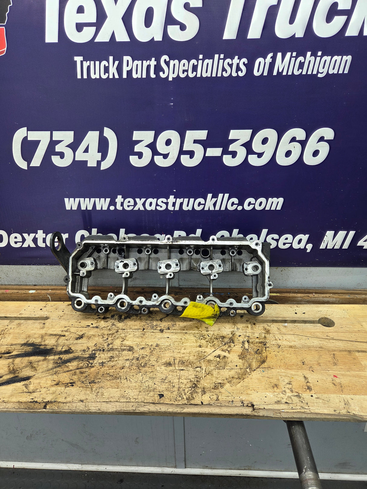2003-2004 Genuine Ford Power Stroke 6.0L Diesel Rocker Box Arm Housing OEM 1840550C1 18MM