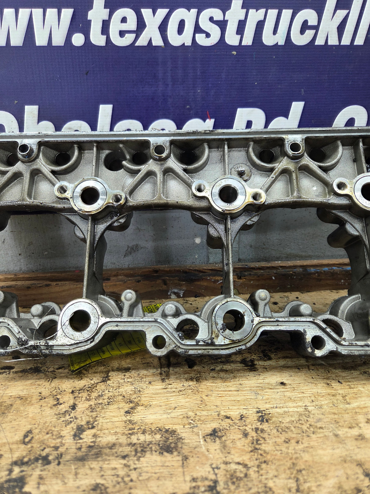 2003-2004 Genuine Ford Power Stroke 6.0L Diesel Rocker Box Arm Housing OEM 1840550C1 18MM