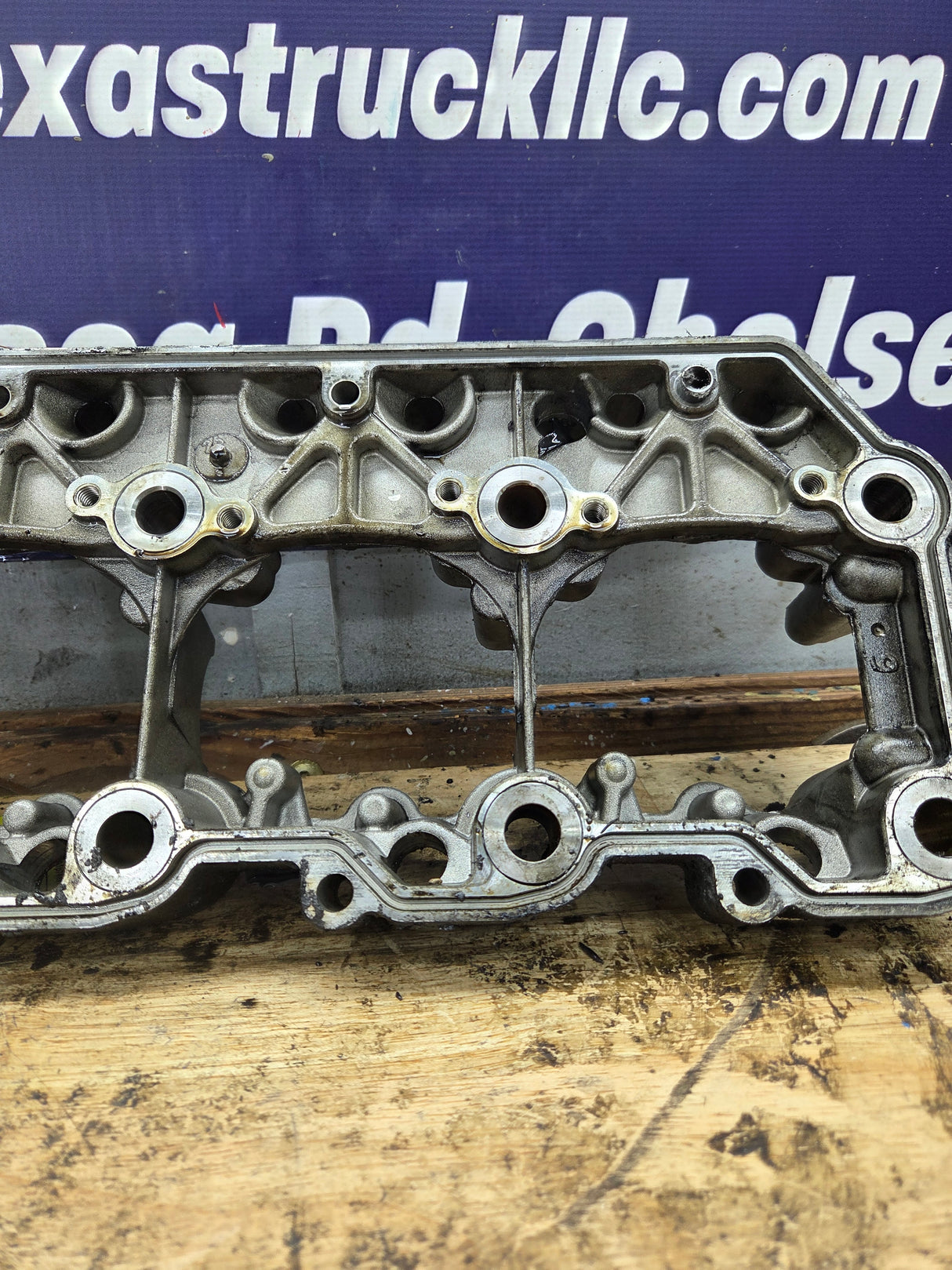 2003-2004 Genuine Ford Power Stroke 6.0L Diesel Rocker Box Arm Housing OEM 1840550C1 18MM