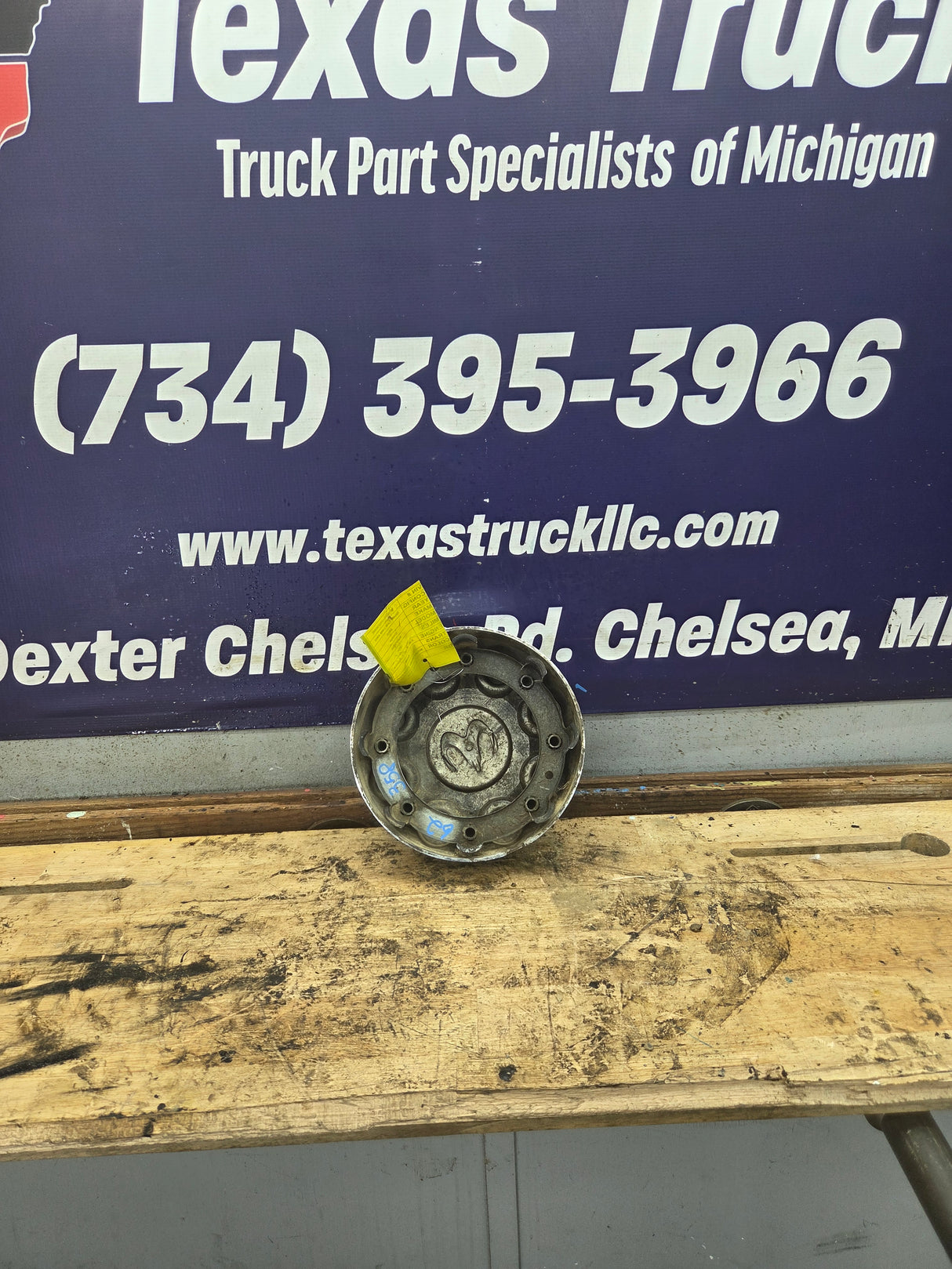 2003-20013 Dodge Ram 1500 2500 3500 OEM Center Wheel Cap Hub Cap P/N 52121450AB