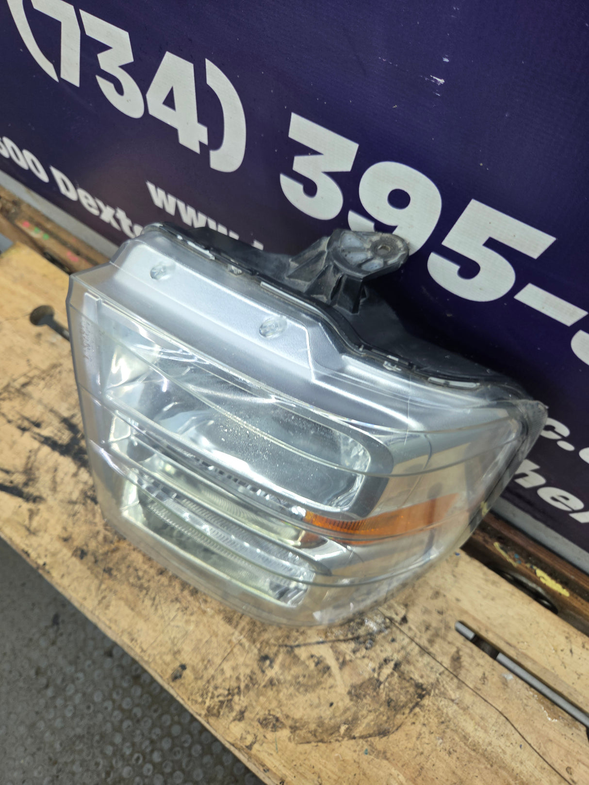 2008-2010 Ford Super Duty F250 F350 F450 F550 LH Driver Side Composite Head Light 44ZH-1849B 8C24-13006-A
