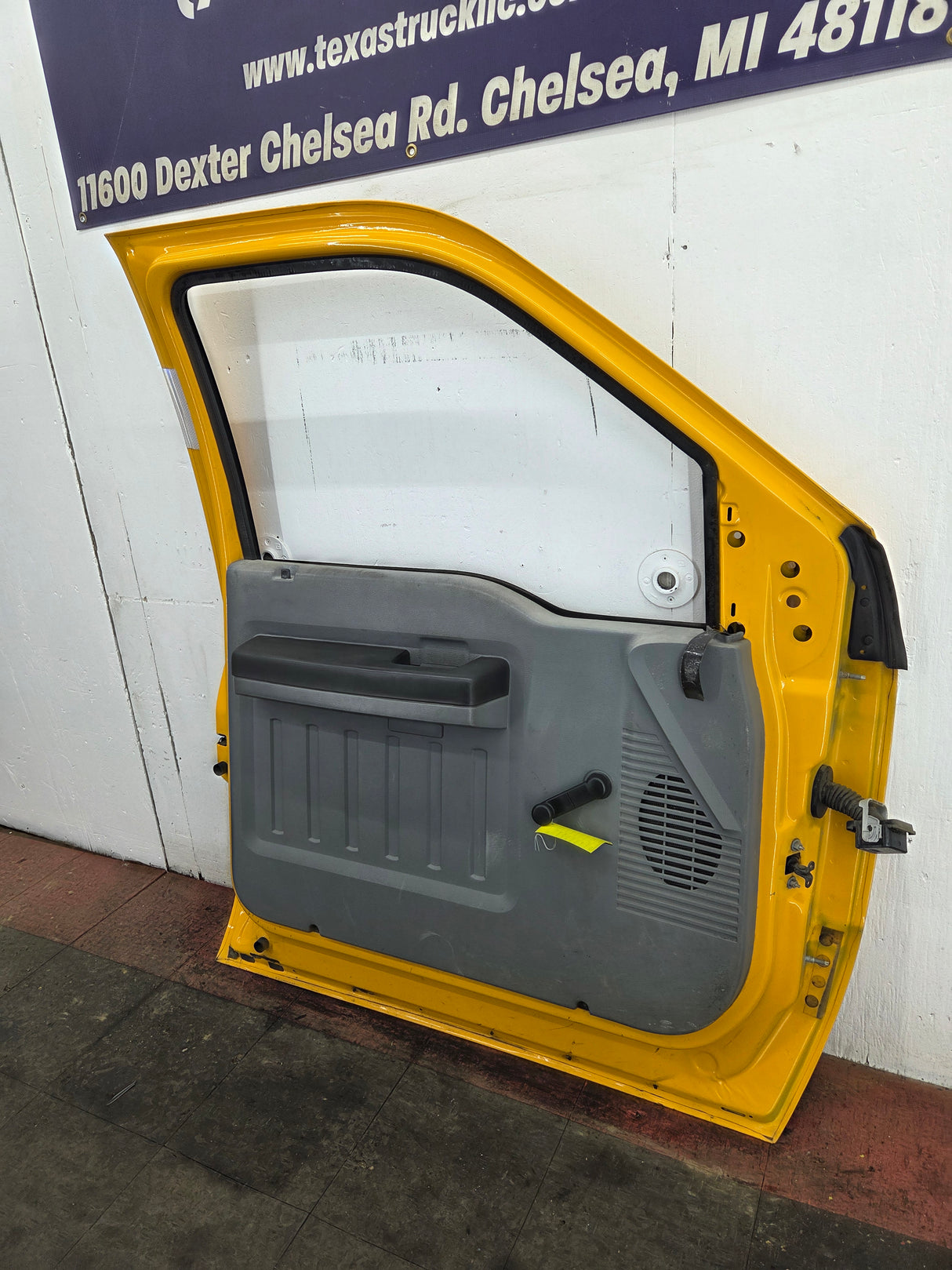 2012-2016 Ford Super Duty LH Driver Side Front Door F250 F350 F450 F550