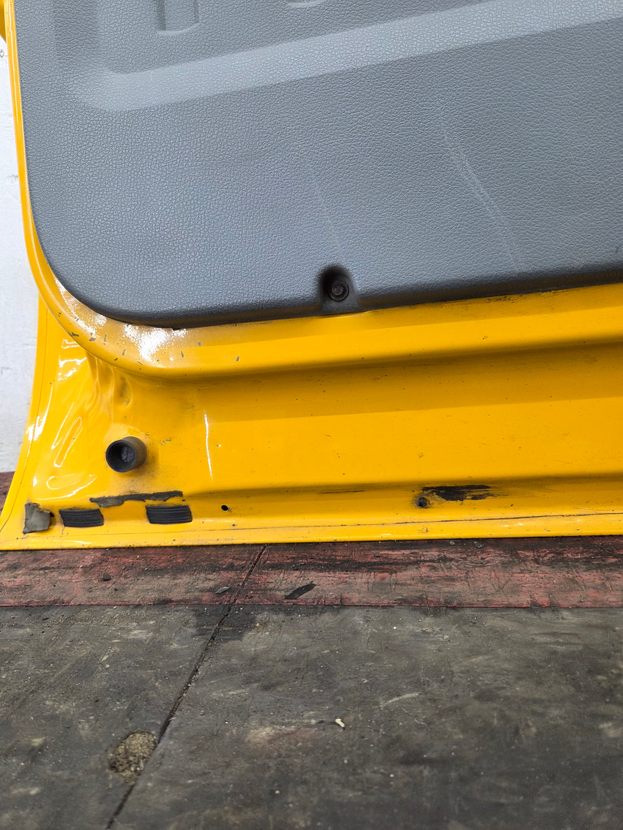 2012-2016 Ford Super Duty LH Driver Side Front Door F250 F350 F450 F550
