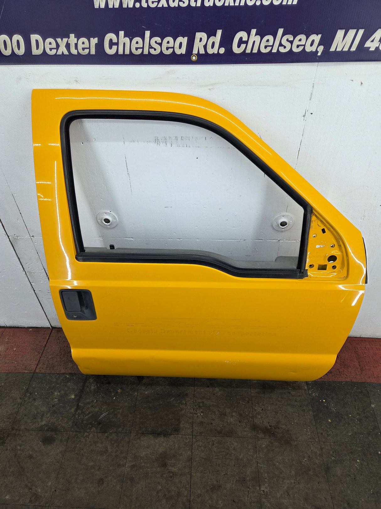 2012-2016 Ford Super Duty RH Passenger Side Front Door F250 F350 F450 F550