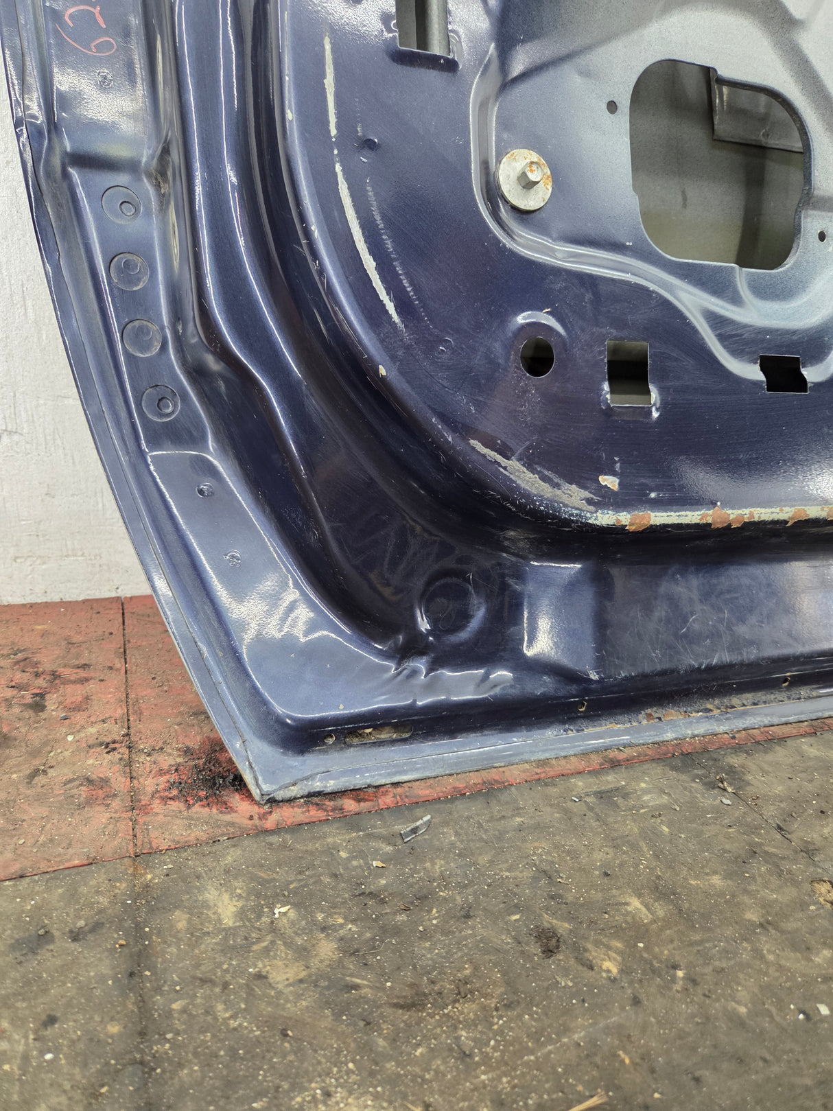 1999-2007 Ford Super Duty RH Passenger Side Front Door F250 F350 F450 F550