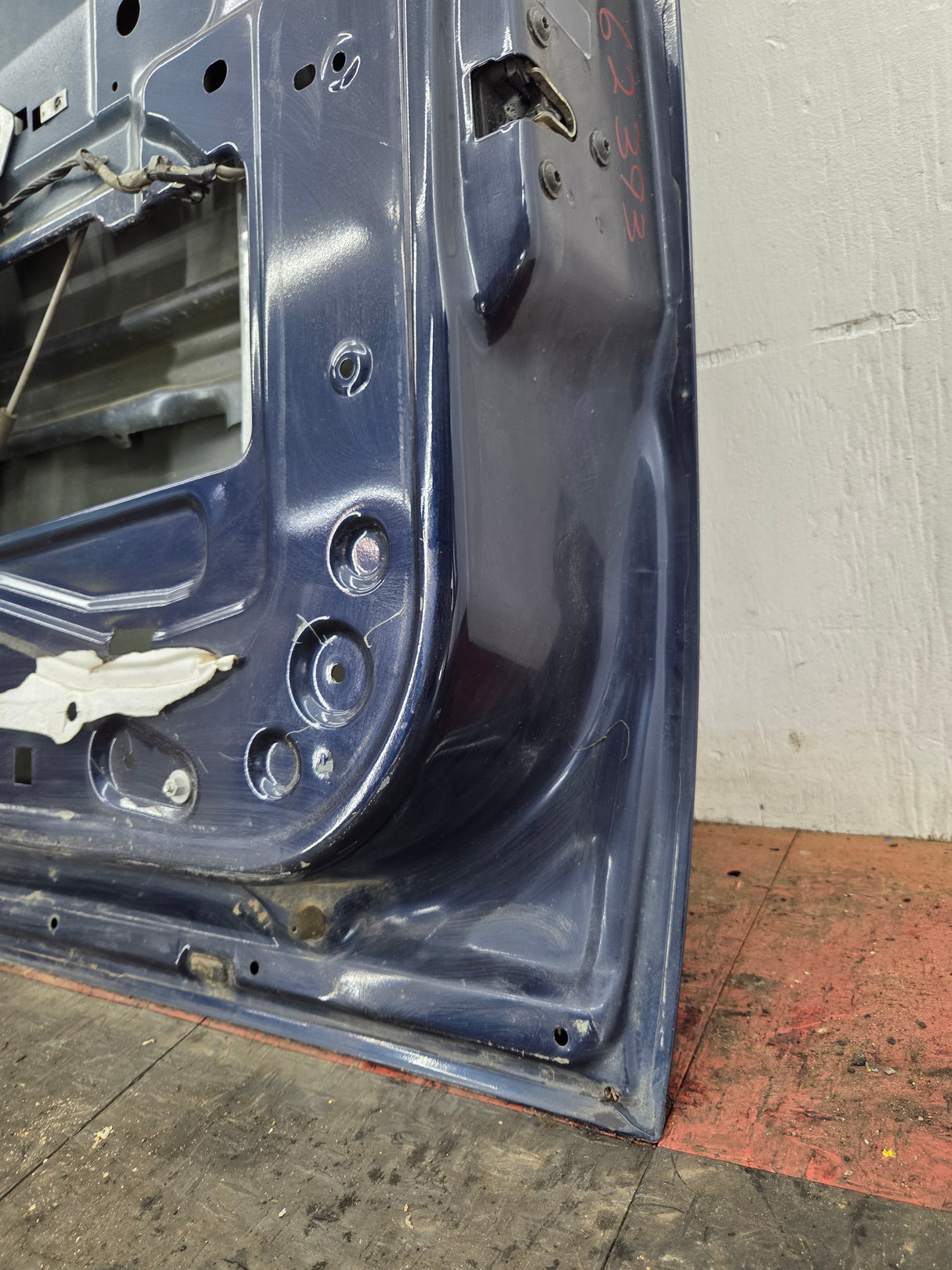 2007-2013 Chevrolet Silverado / GMC Sierra 1500 2500 3500 HD RH Front Passenger Side Door