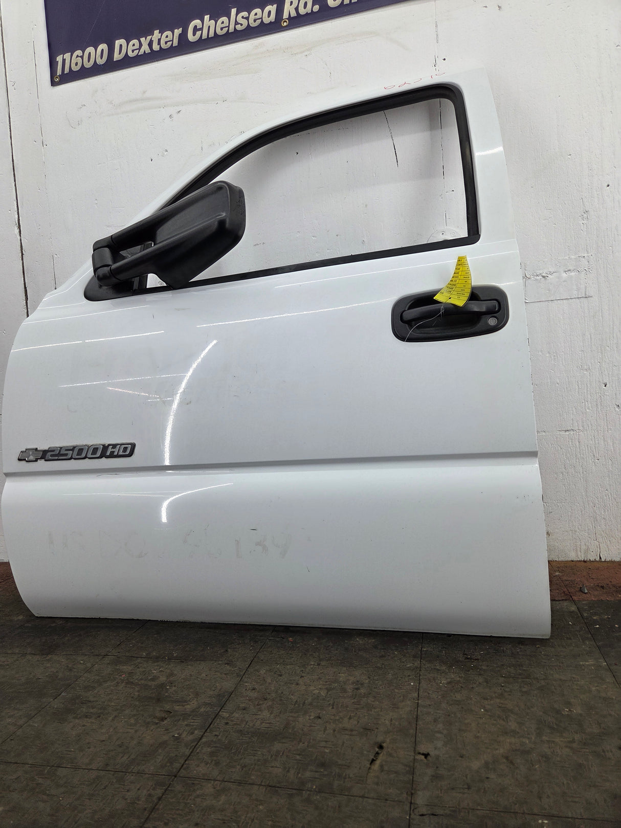 1999-2006 Chevrolet Silverado / GMC Sierra 1500 2500 3500 HD Front Driver Side Door LH
