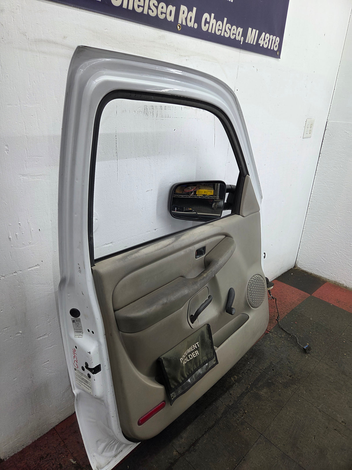 1999-2006 Chevrolet Silverado / GMC Sierra 1500 2500 3500 HD Front Driver Side Door LH