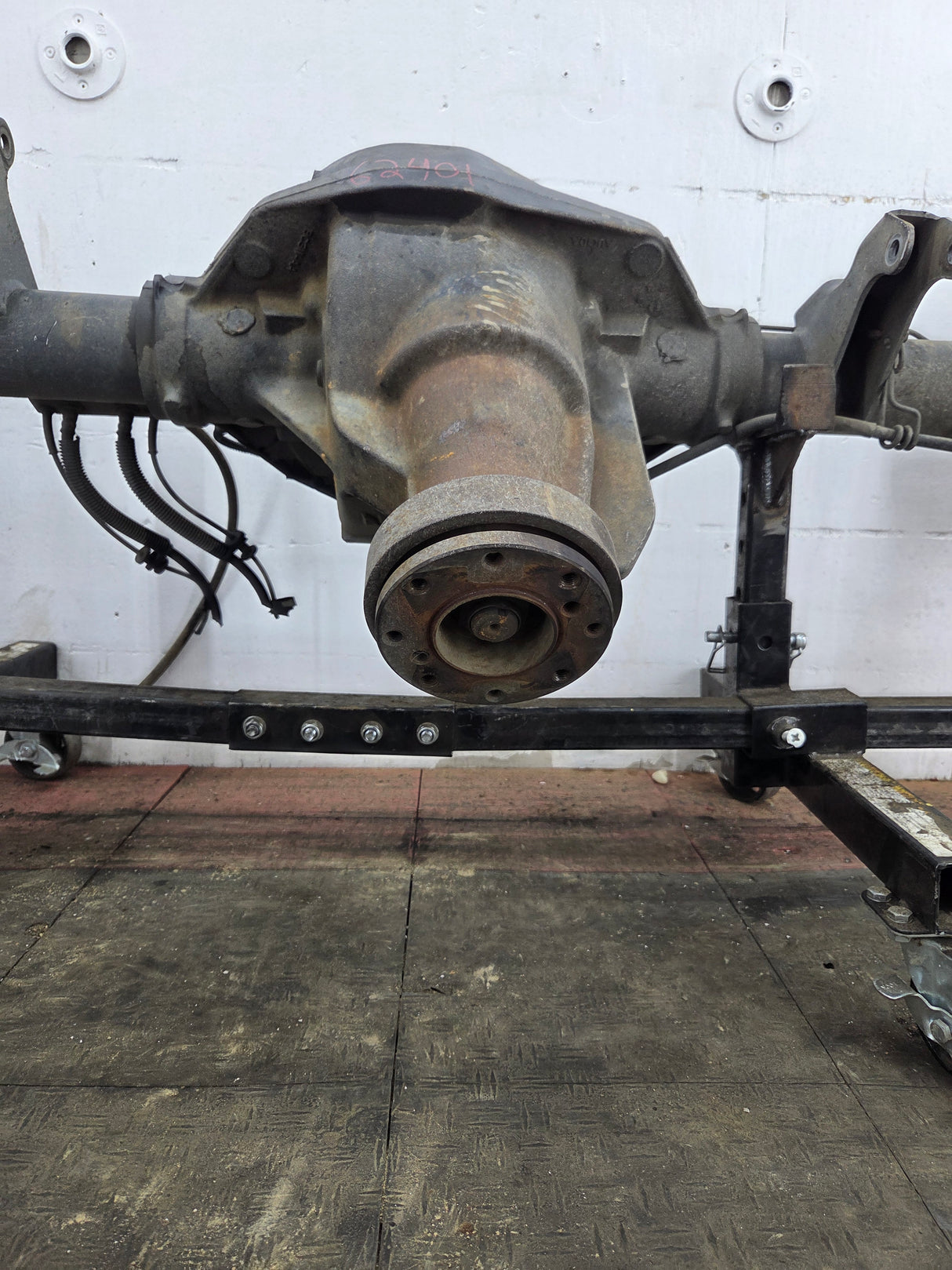 2011-2012 Ford Super Duty F250 F350 Rear Axle 3.73 Gear Ratio Electric Locking Rear End 297k Miles