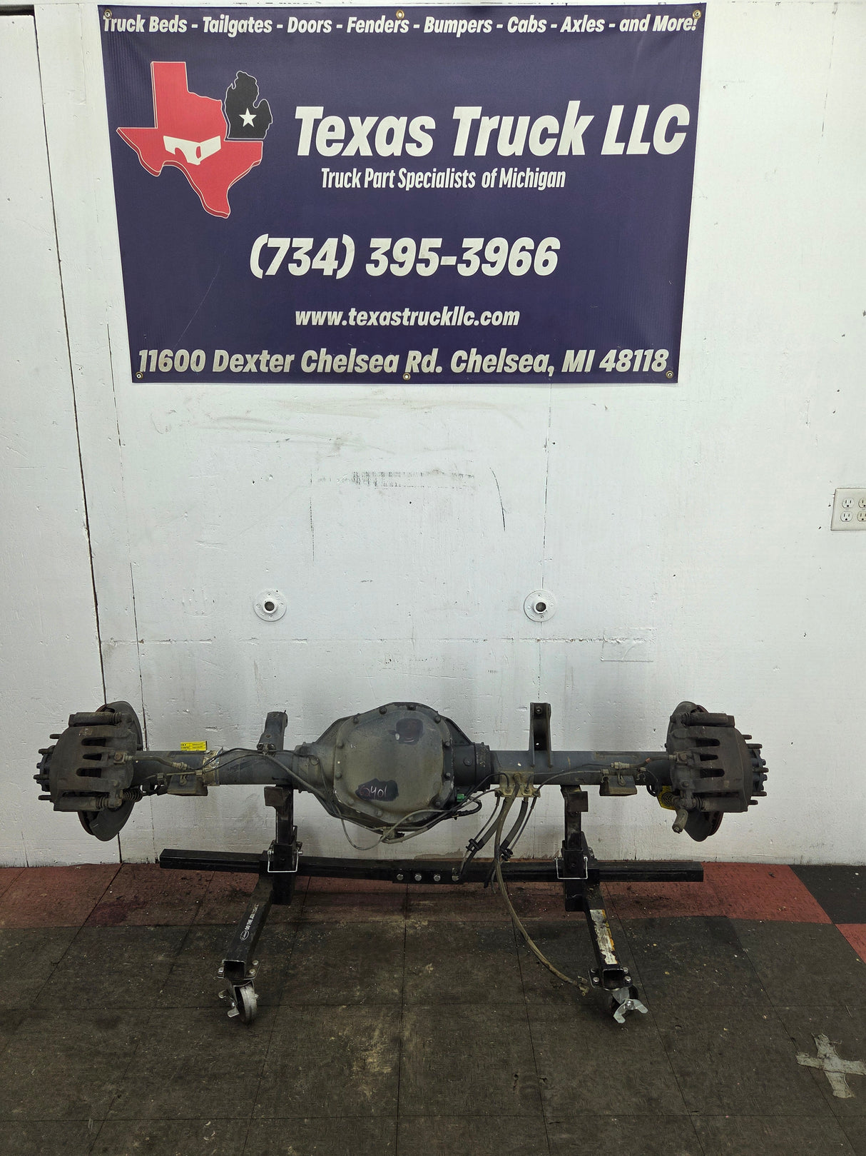 2011-2012 Ford Super Duty F250 F350 Rear Axle 3.73 Gear Ratio Electric Locking Rear End 297k Miles
