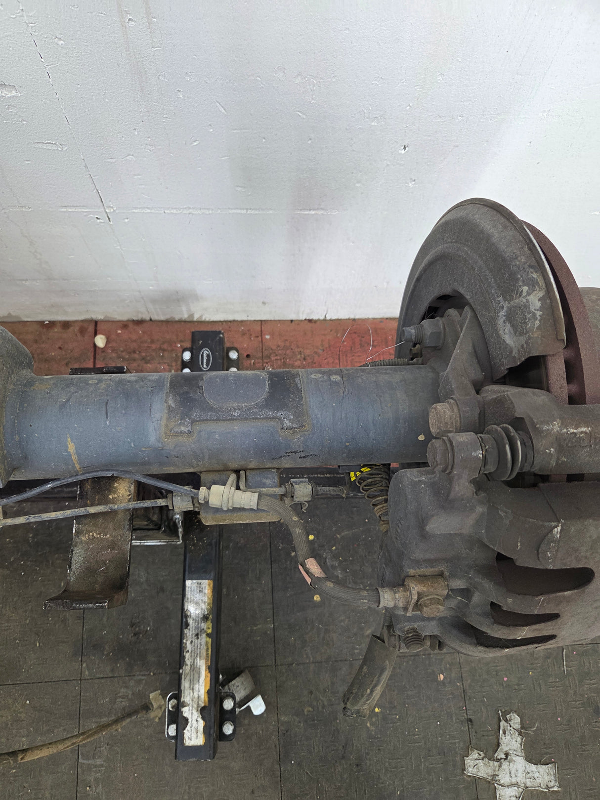 2011-2012 Ford Super Duty F250 F350 Rear Axle 3.73 Gear Ratio Electric Locking Rear End 297k Miles