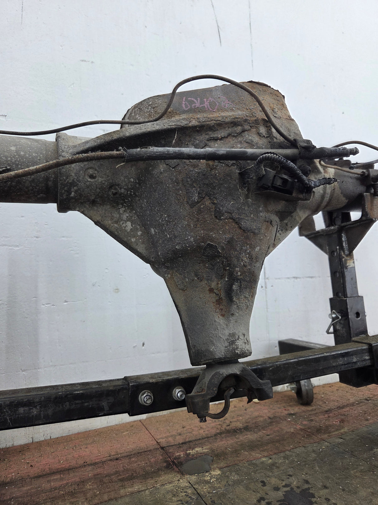 2001-2002 Dodge Ram 2500 Rear Axle Spicer 70 3.55 Ratio