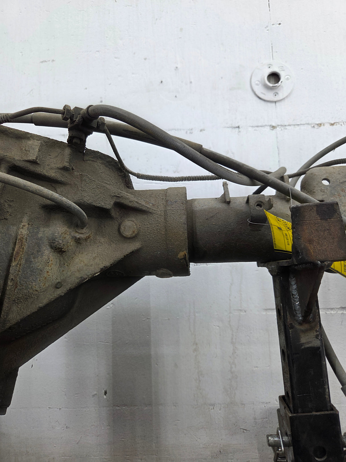 2001-2007 Chevrolet Silverado / GMC Sierra 2500 3500 HD Rear Axle 4.10 10.5"