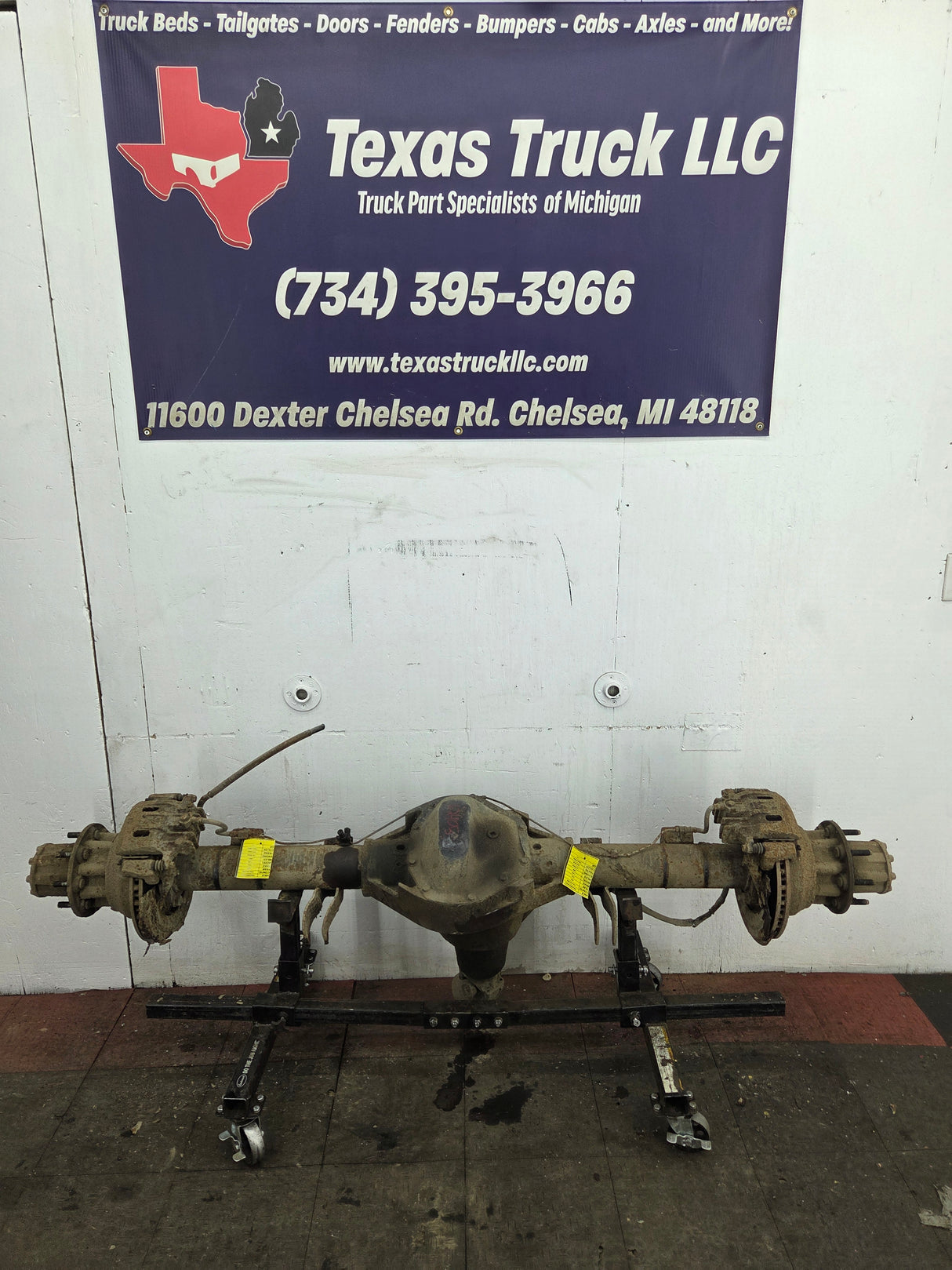 1999-2001 Ford Super Duty F350 Dually Rear Axle 3.73 Gear Ratio CAB CHASSIS 266k miles