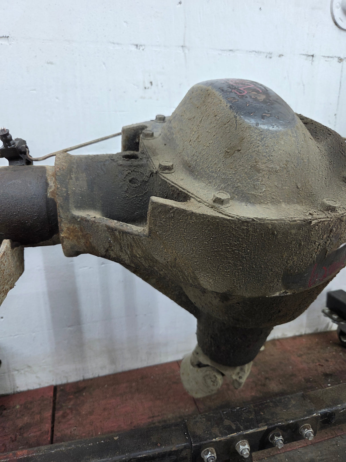 1999-2001 Ford Super Duty F350 Dually Rear Axle 3.73 Gear Ratio CAB CHASSIS 266k miles
