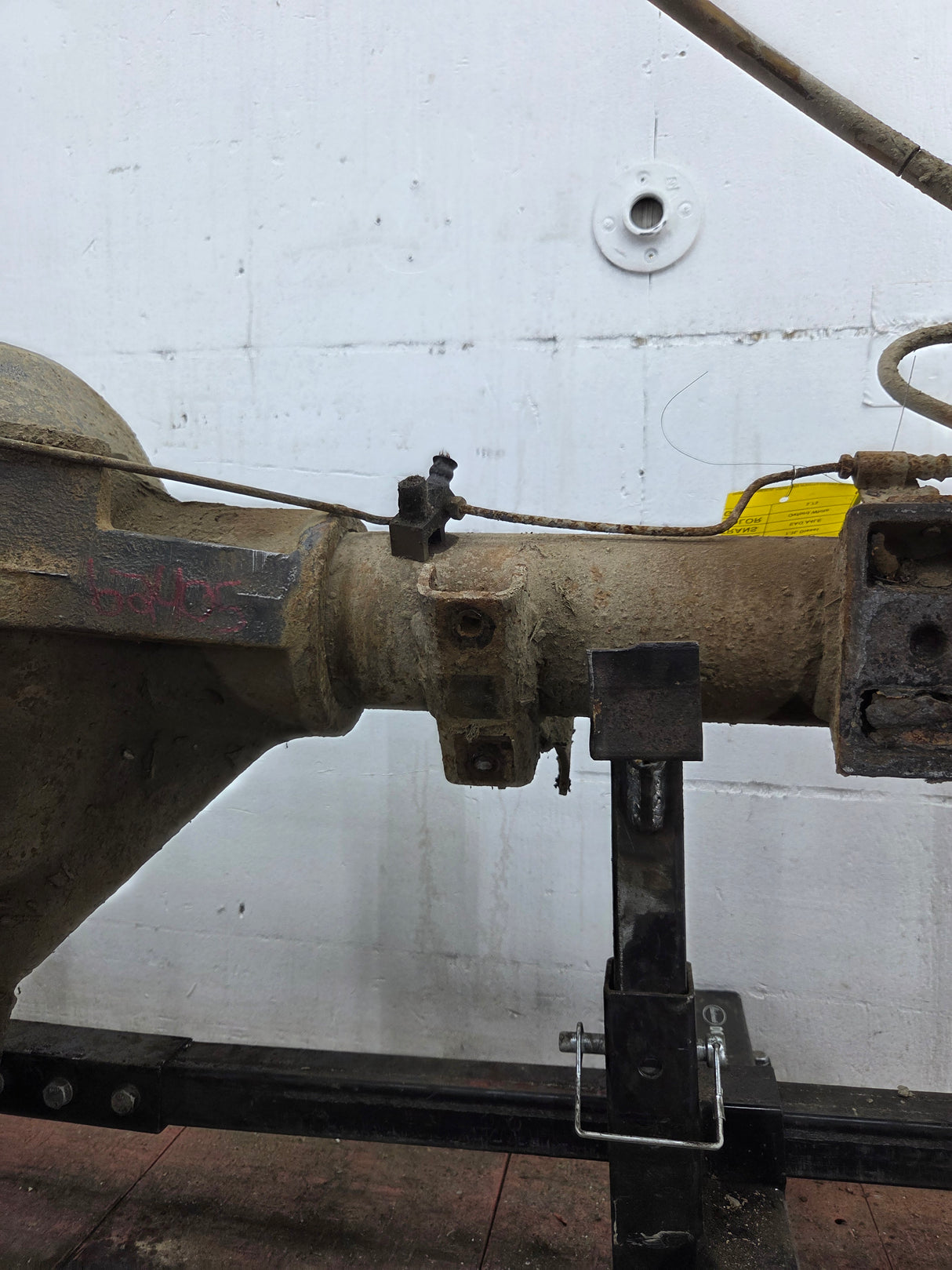 1999-2001 Ford Super Duty F350 Dually Rear Axle 3.73 Gear Ratio CAB CHASSIS 266k miles