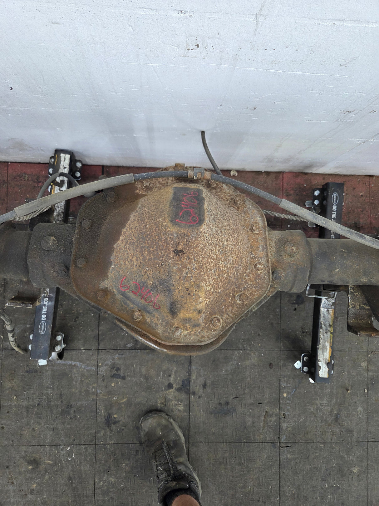 2001-2007 Chevrolet Silverado / GMC Sierra 2500 3500 HD Rear Axle 4.10 10.5"