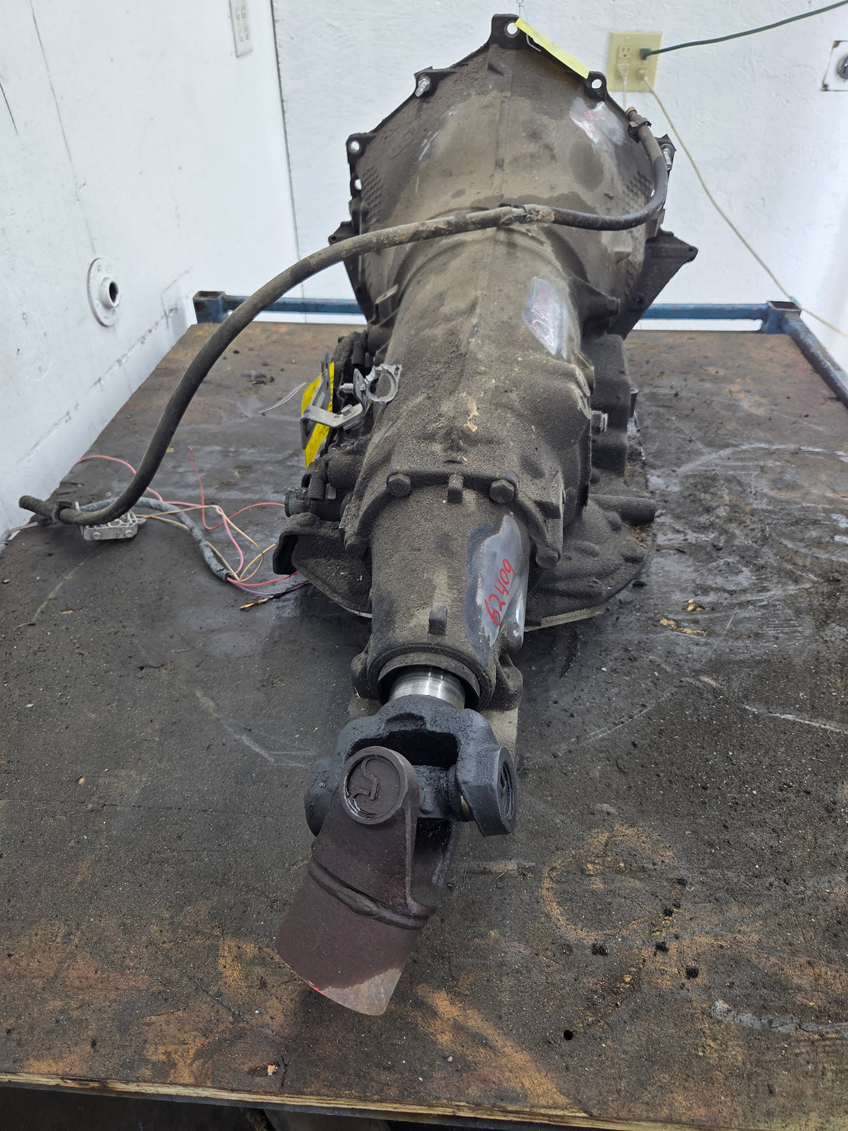 2000-2006 Chevrolet GMC 6.0L 4L80E 2wd AUTOMATIC TRANSMISSION *Untested Core 2500HD 3500HD