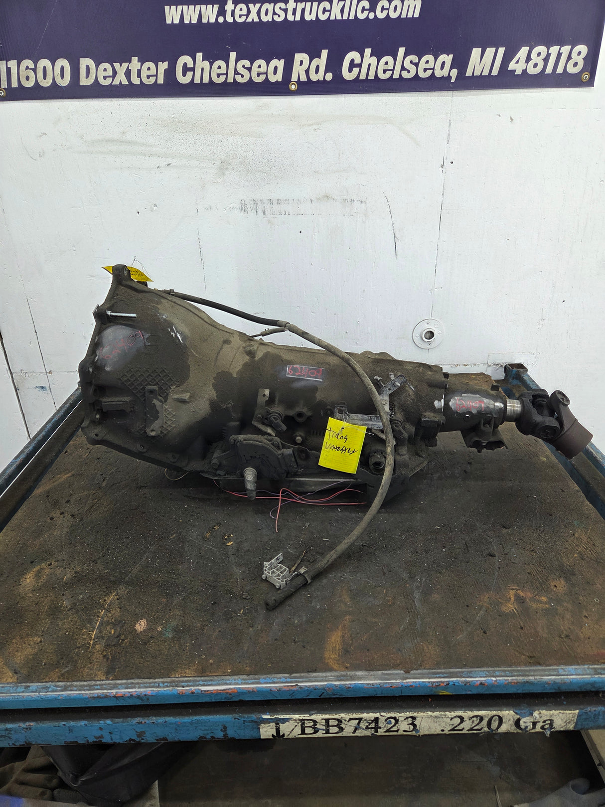 2000-2006 Chevrolet GMC 6.0L 4L80E 2wd AUTOMATIC TRANSMISSION *Untested Core 2500HD 3500HD