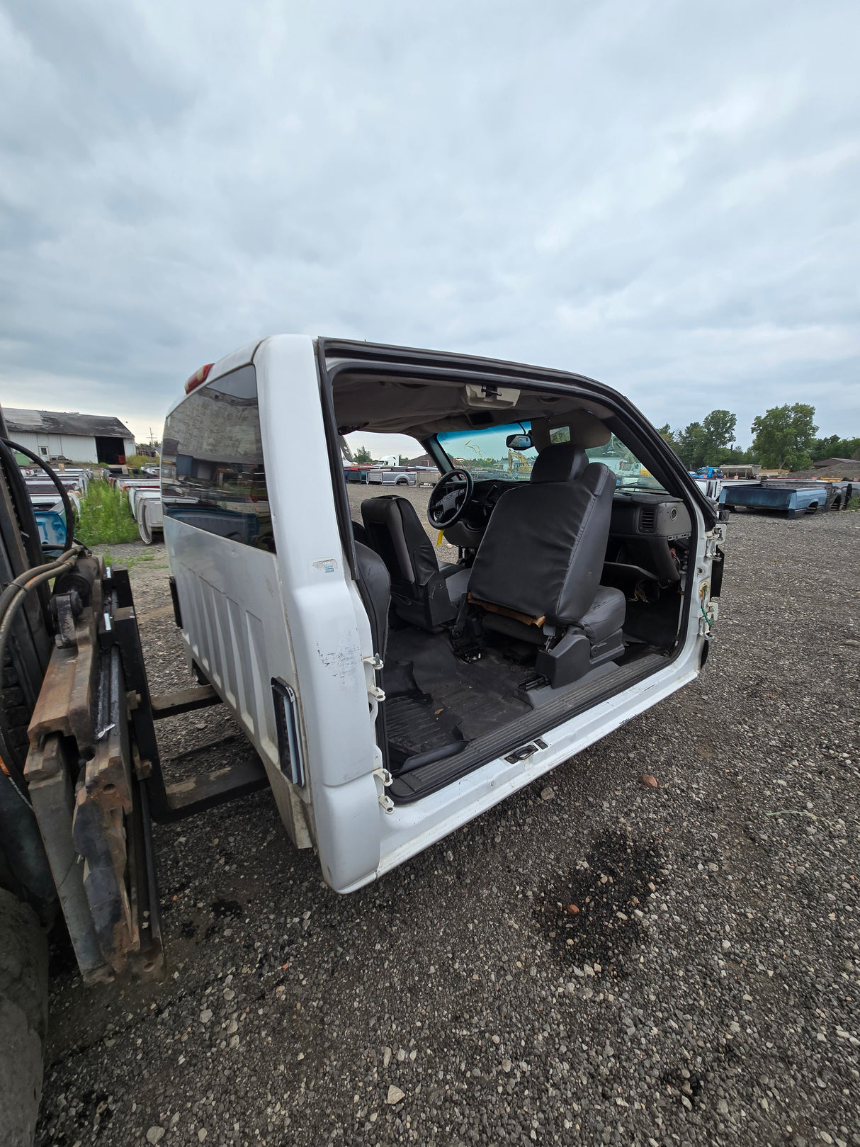 1999-2007 Chevrolet Silverado / GMC Sierra 1500 2500 HD 3500HD Extended Cab Body