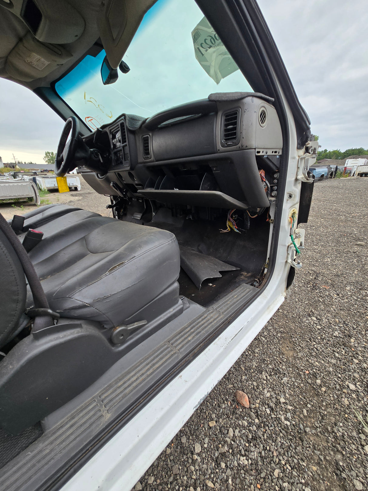 1999-2007 Chevrolet Silverado / GMC Sierra 1500 2500 HD 3500HD Extended Cab Body