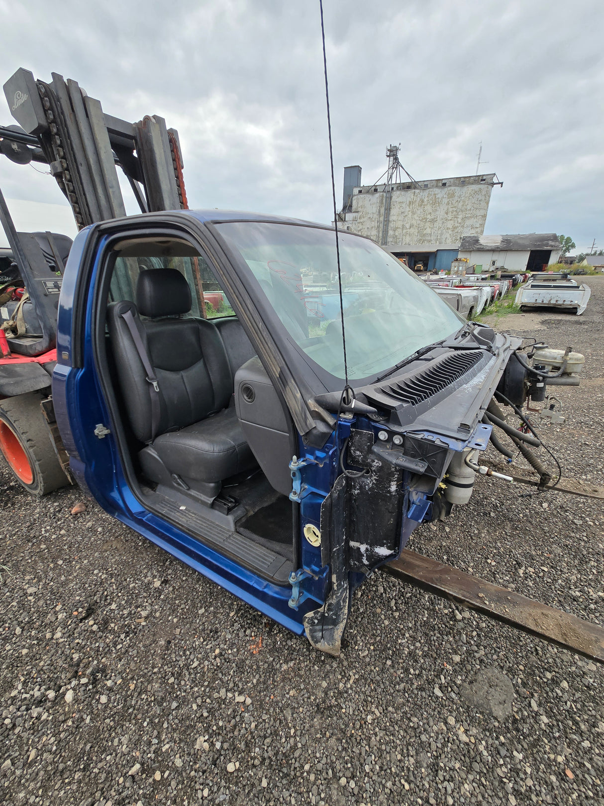 1999-2007 Chevrolet Silverado / GMC Sierra 1500 2500 HD 3500HD Regular Cab Body