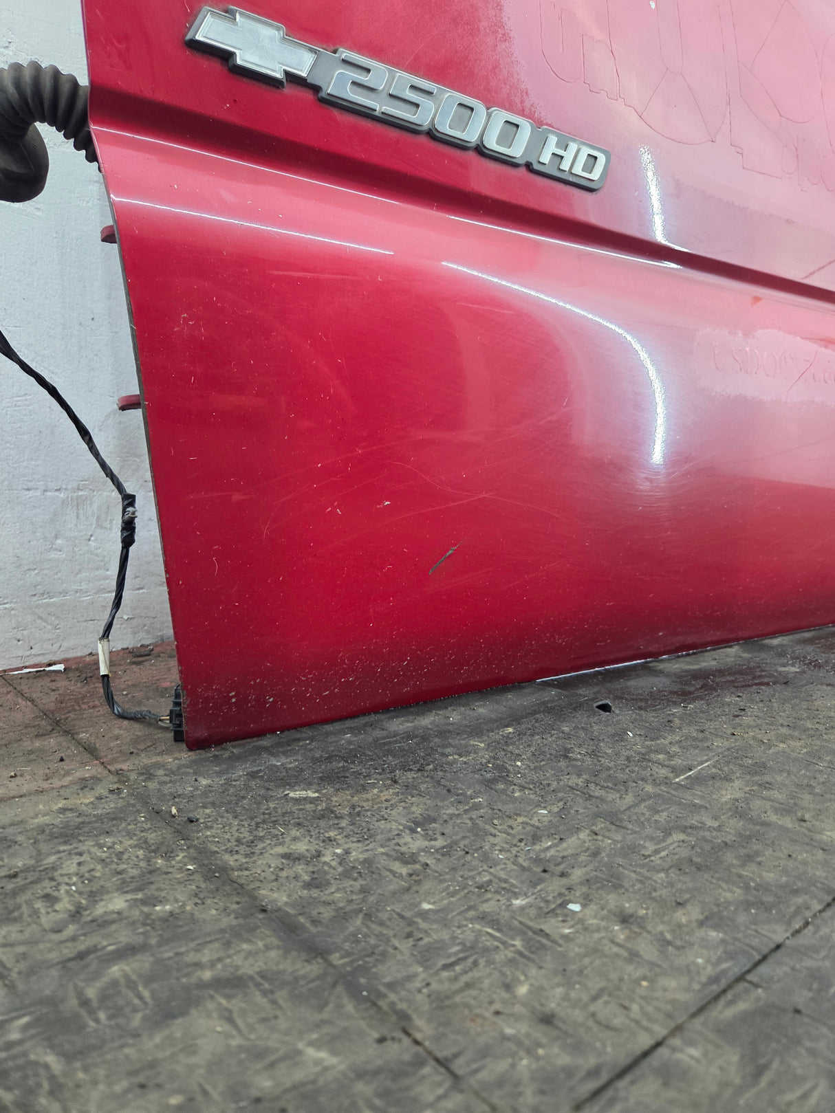1999-2006 Chevrolet Silverado / GMC Sierra 1500 2500 3500 HD Front Driver Side Door LH
