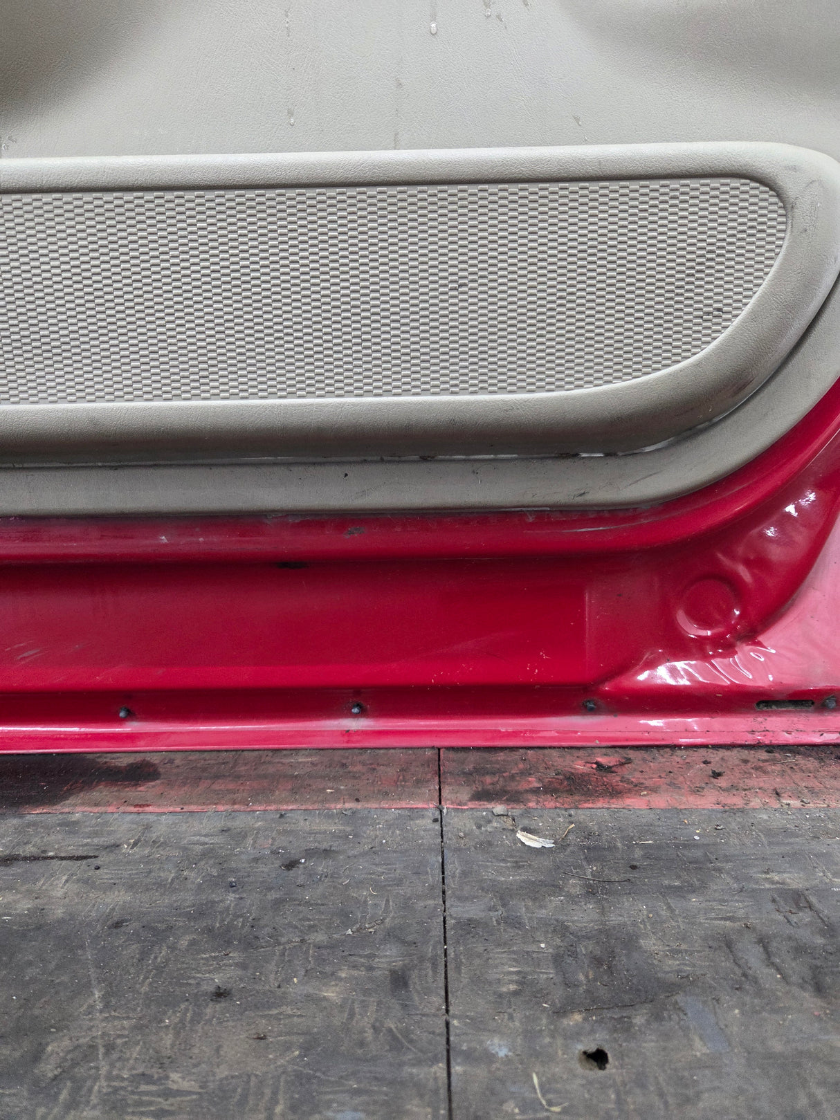 1999-2007 Ford Super Duty LH Driver Side Front Door F250 F350 F450 F550
