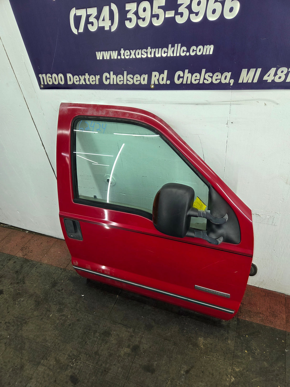 1999-2007 Ford Super Duty RH Passenger Side Front Door F250 F350 F450 F550