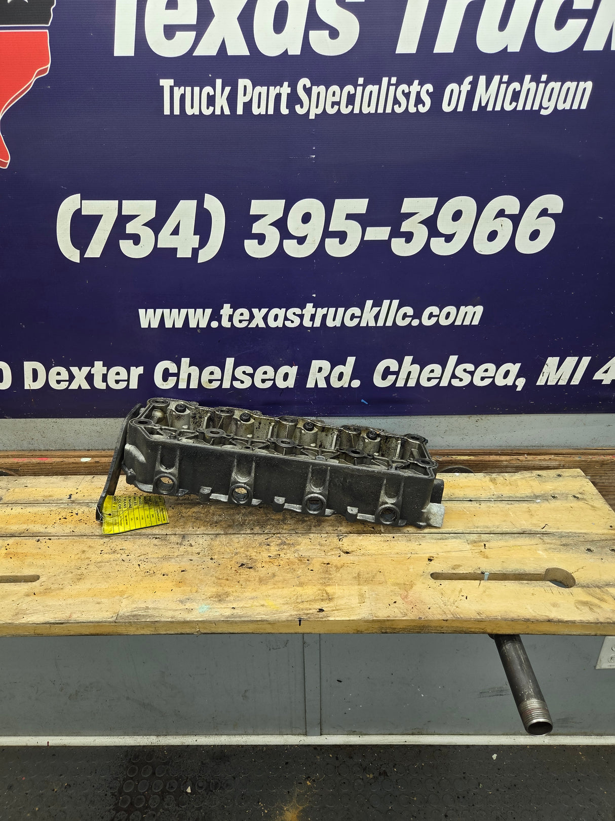 2003-2005 Genuine Ford Power Stroke 6.0L Diesel Rocker Box Arm Housing OEM 1843351C2