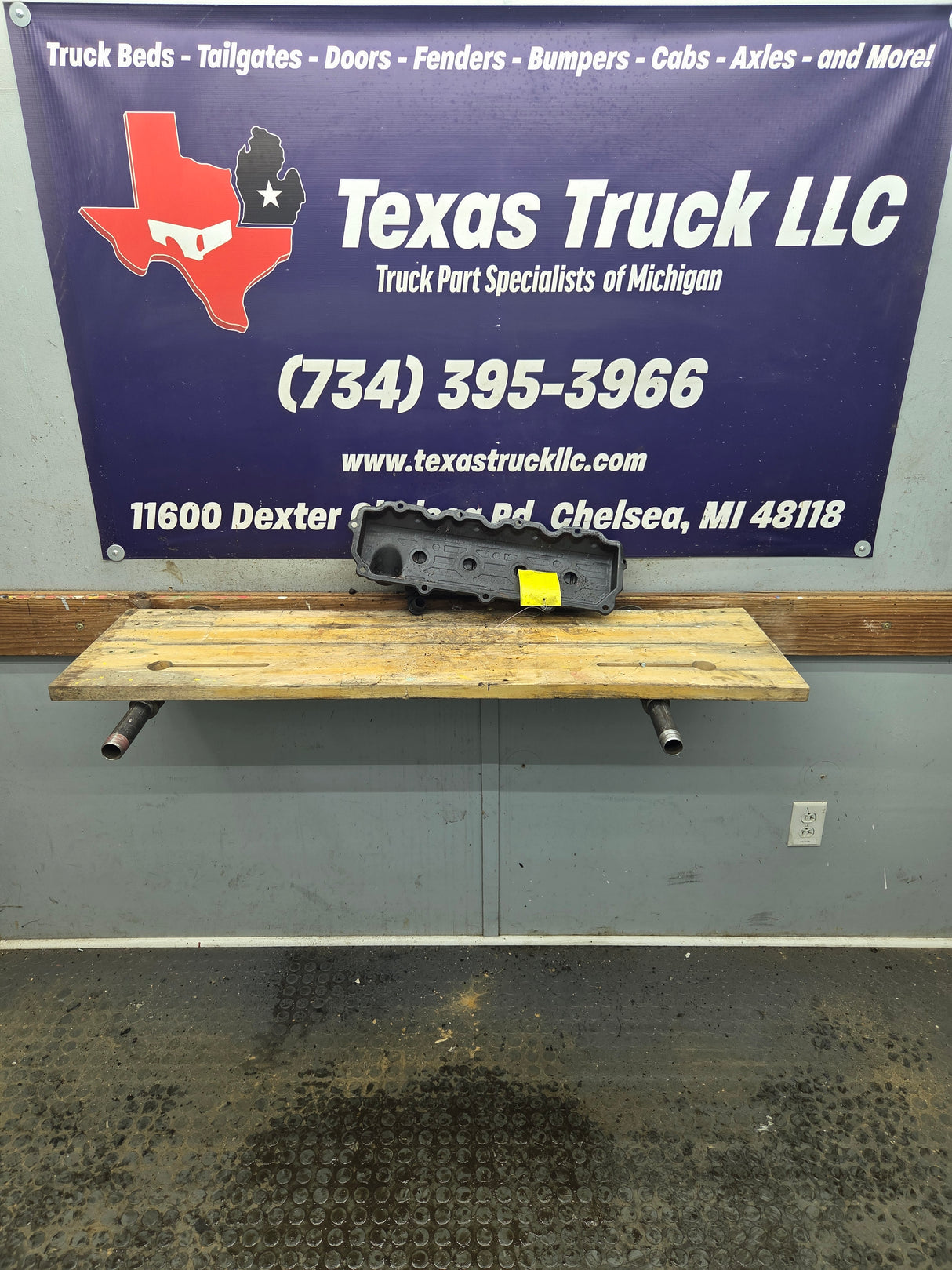 2004.5-2007 Ford 6.0 Power Stroke Drivers Valve Cover Super Duty Excursion