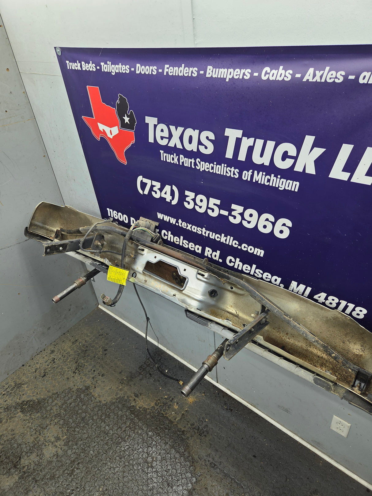 1999-2007 Ford Super Duty F250 F350 F450 F550 Rear Bumper