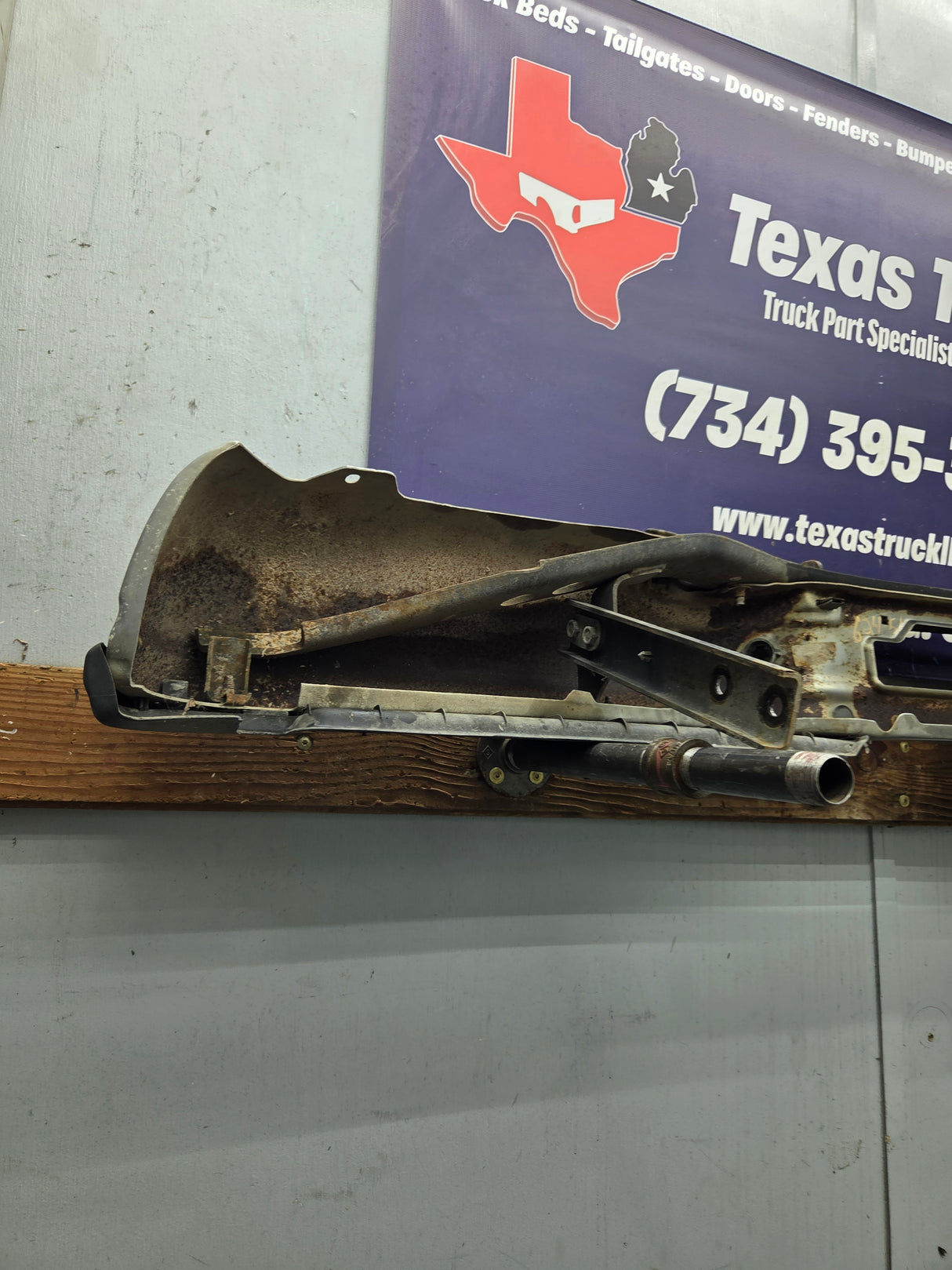 1999-2007 Ford Super Duty F250 F350 F450 F550 Rear Bumper