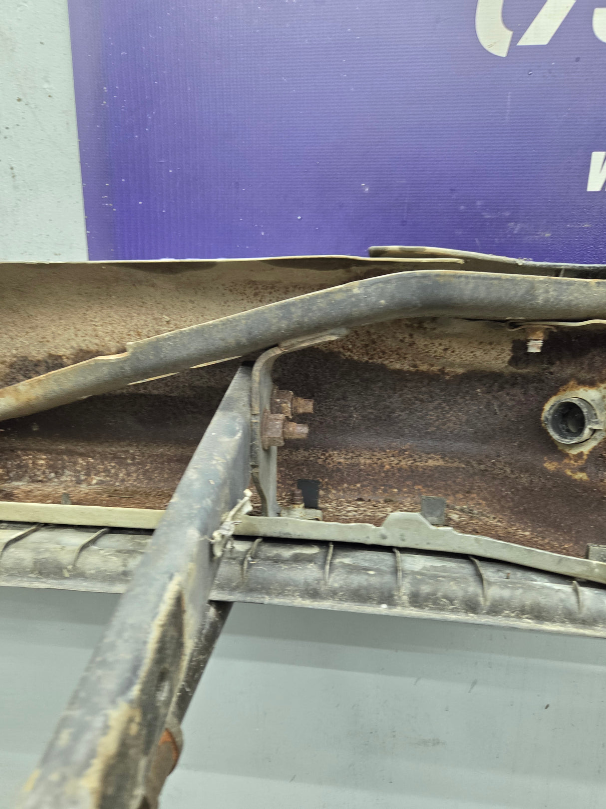 1999-2007 Ford Super Duty F250 F350 F450 F550 Rear Bumper