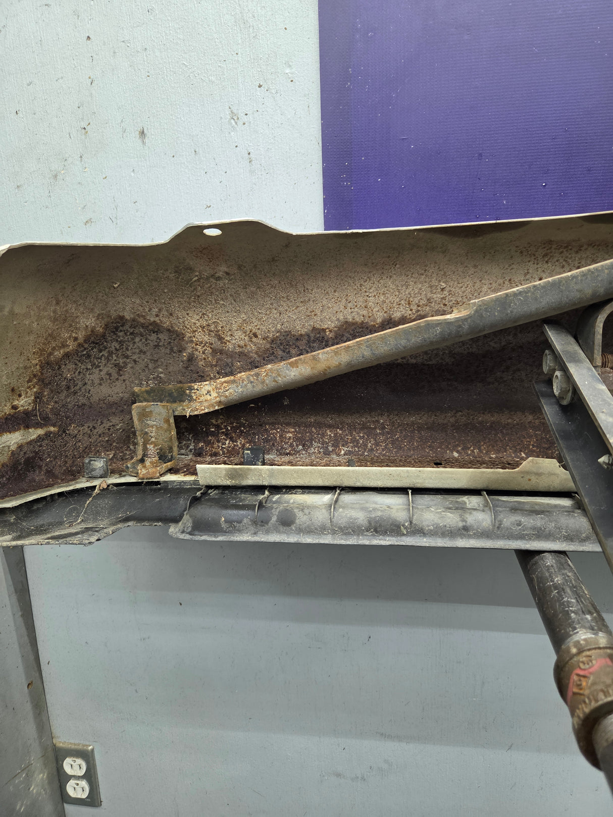 1999-2007 Ford Super Duty F250 F350 F450 F550 Rear Bumper