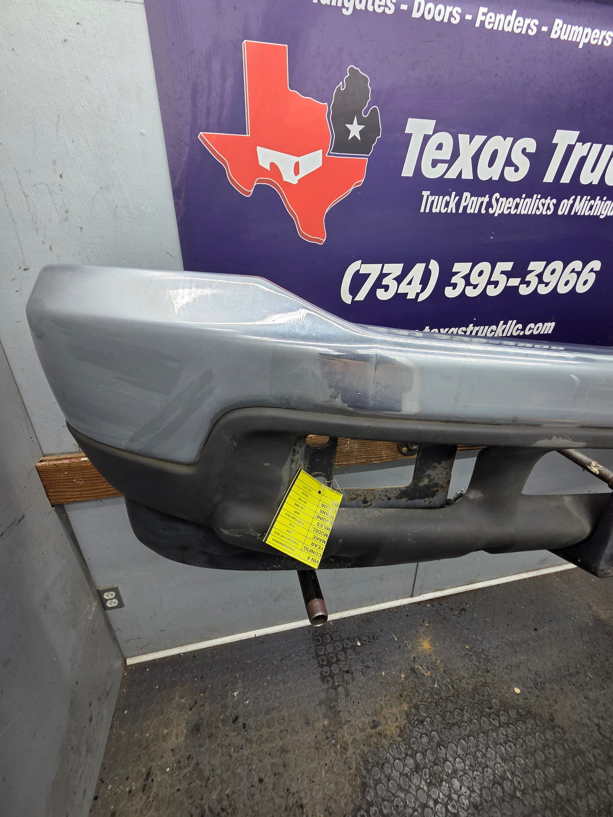1999-2004 Ford Super Duty F250 F350 F450 F550 Excursion Front Bumper