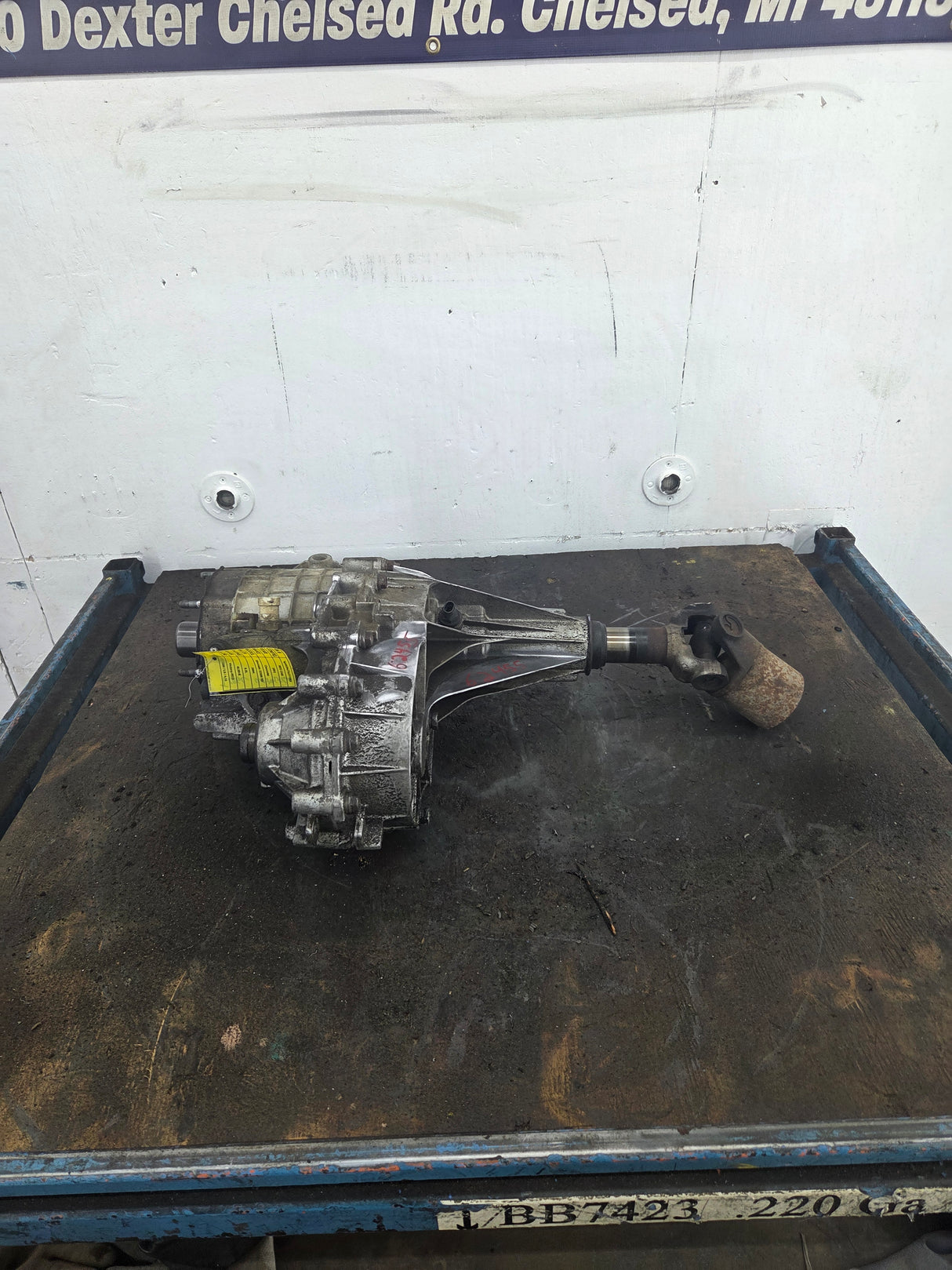 2001-2004 Chevrolet Silverado GMC Sierra 2500 3500 HD Floor Shift *CORE TRANSFER CASE 6.0L LS OPT MT1 NP2