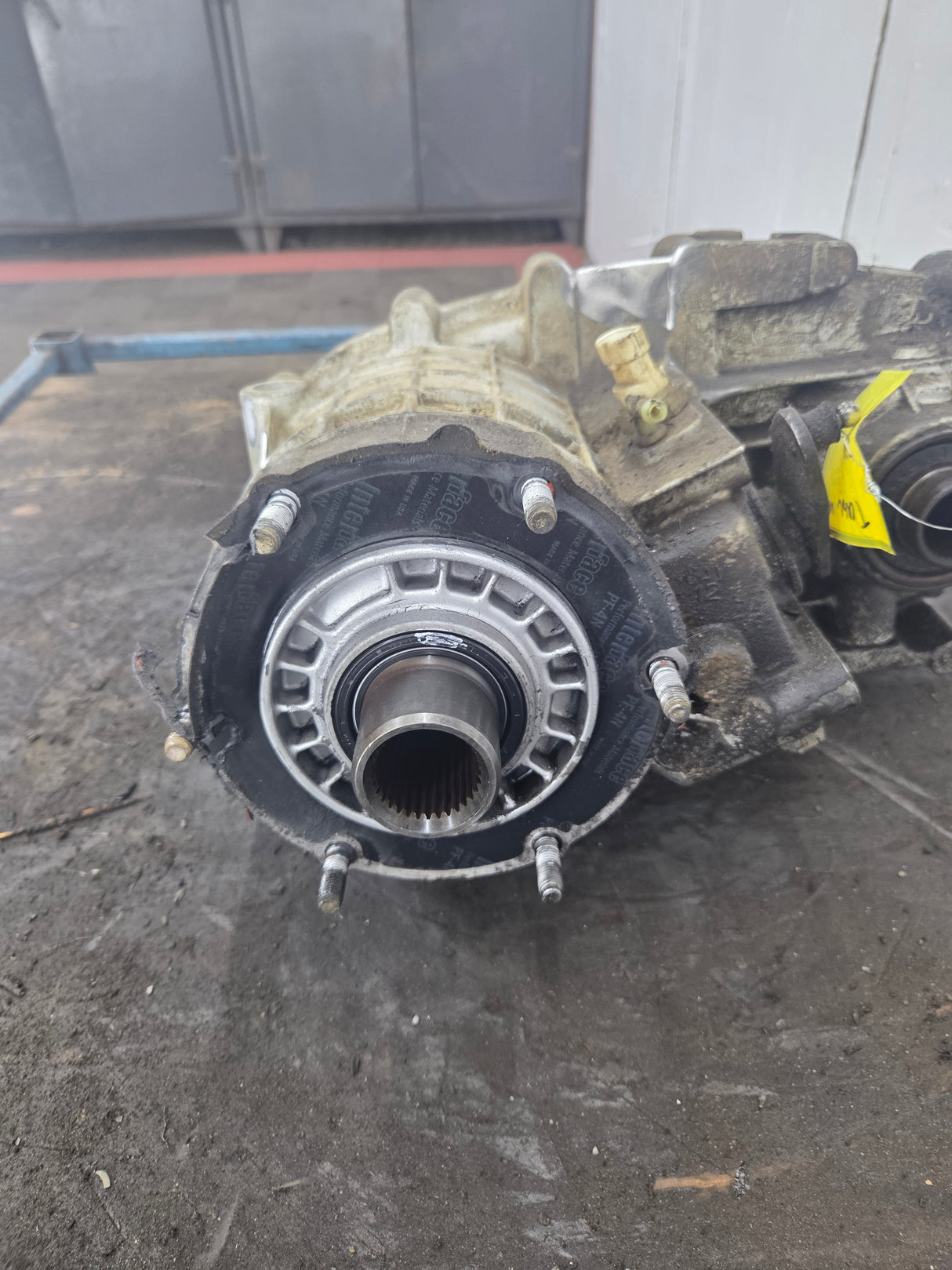 2001-2004 Chevrolet Silverado GMC Sierra 2500 3500 HD Floor Shift *CORE TRANSFER CASE 6.0L LS OPT MT1 NP2