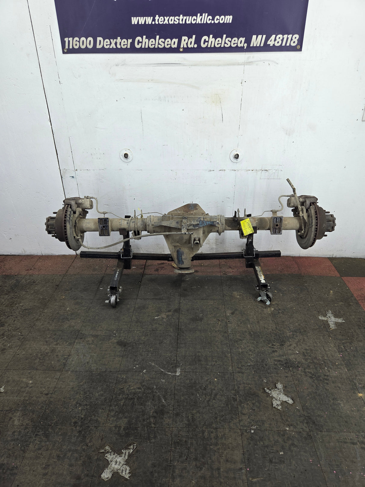 2002-2004 Ford Super Duty F250 F350 SRW Rear Axle 3.73 Gear Ratio 360k miles