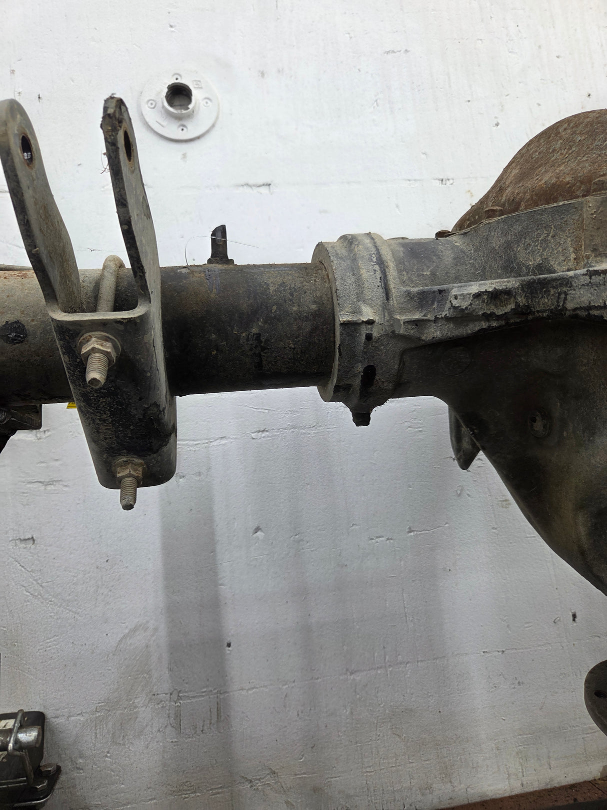 2002-2004 Ford Super Duty F250 F350 SRW Rear Axle 3.73 Gear Ratio 360k miles