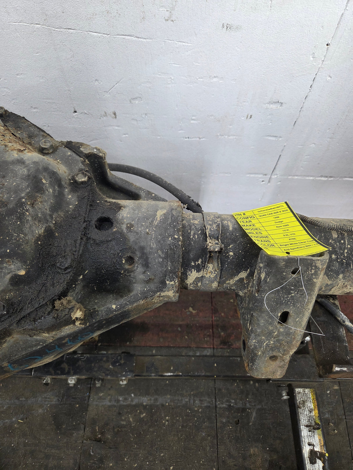 1996-1999 2nd Gen Dodge Ram 3500 Dually 4x4 Rear Axle 3.54 Ratio Cummins Diesel Gas