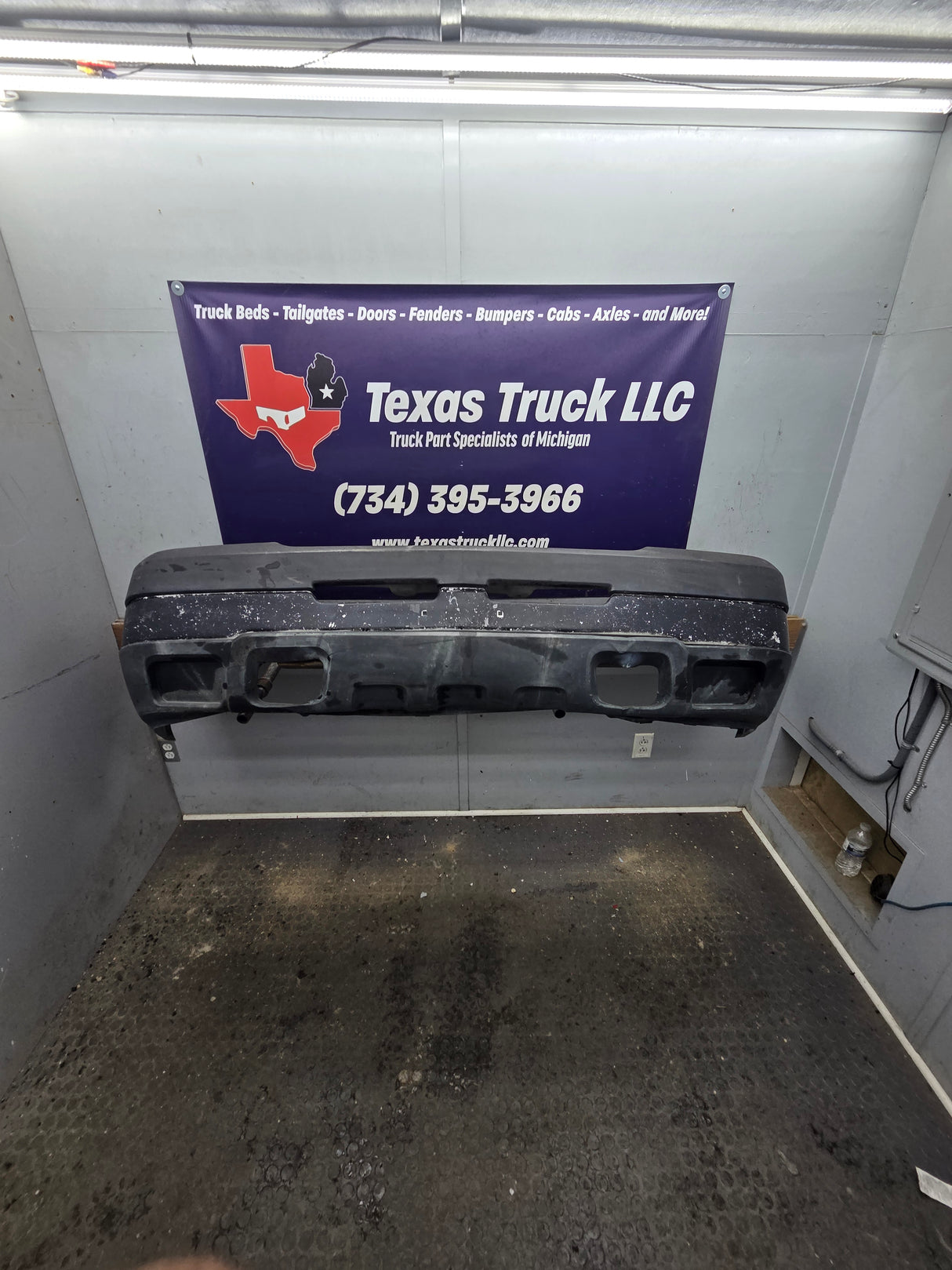 2003-2007 Chevrolet Silverado 2500HD 3500HD 'Cateye' Front Bumper